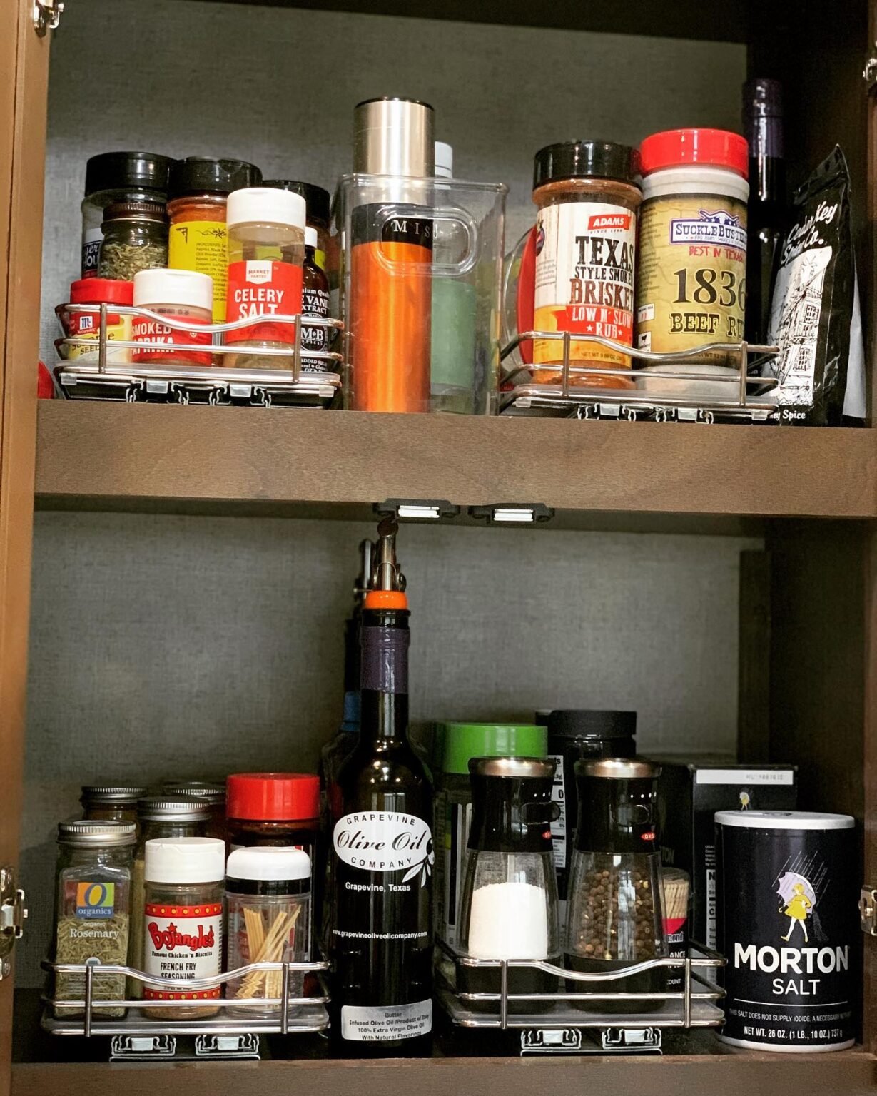 15+ RV Kitchen Organization Ideas for Smart & Space-Saving Storage
