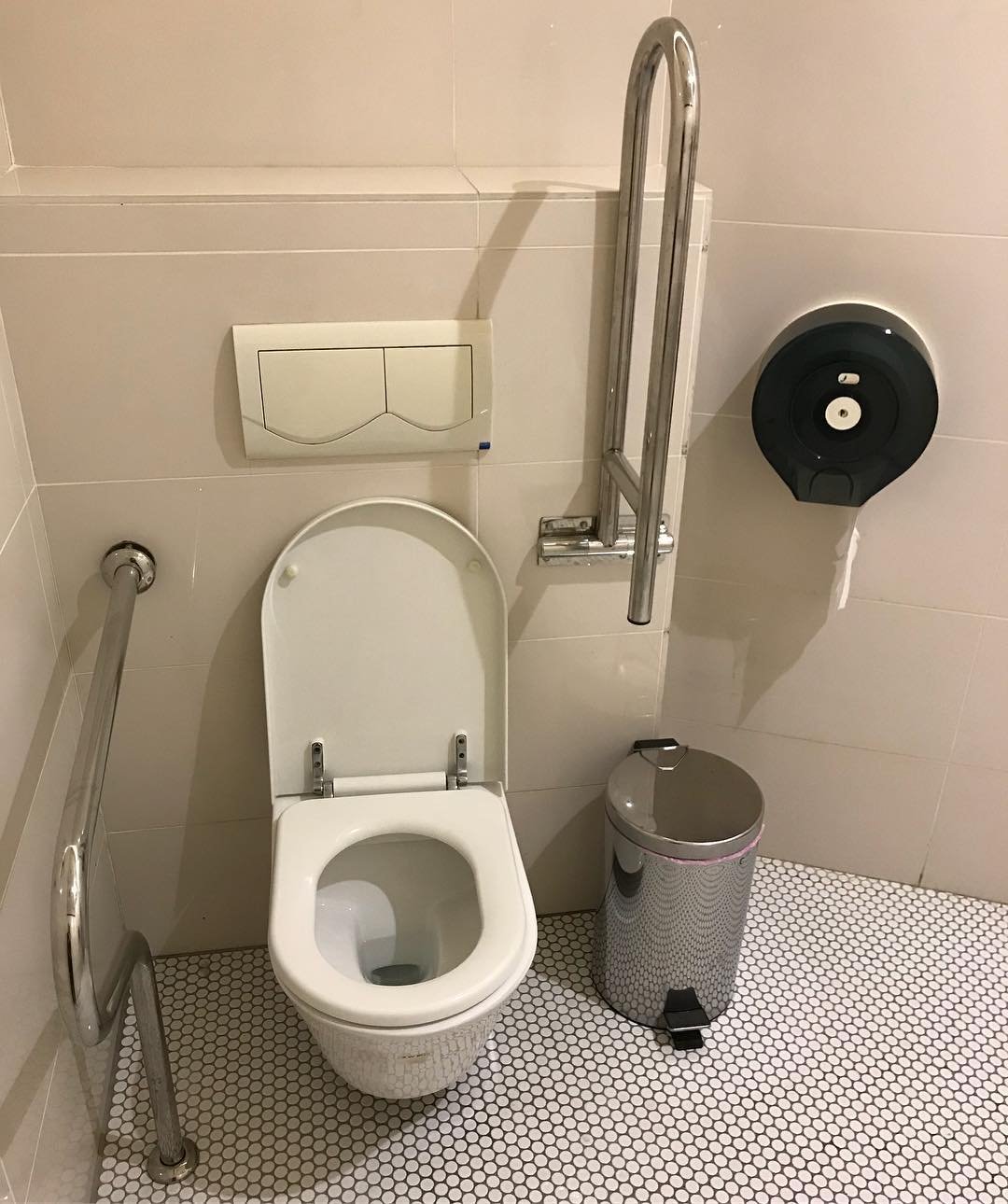 13 Handicap Bathroom Ideas – Accessible & Stylish Designs for Everyone