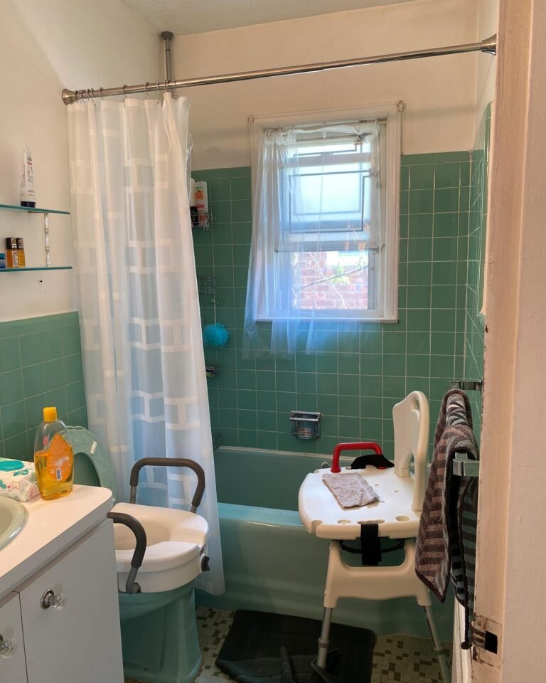 13 Handicap Bathroom Ideas – Accessible & Stylish Designs for Everyone