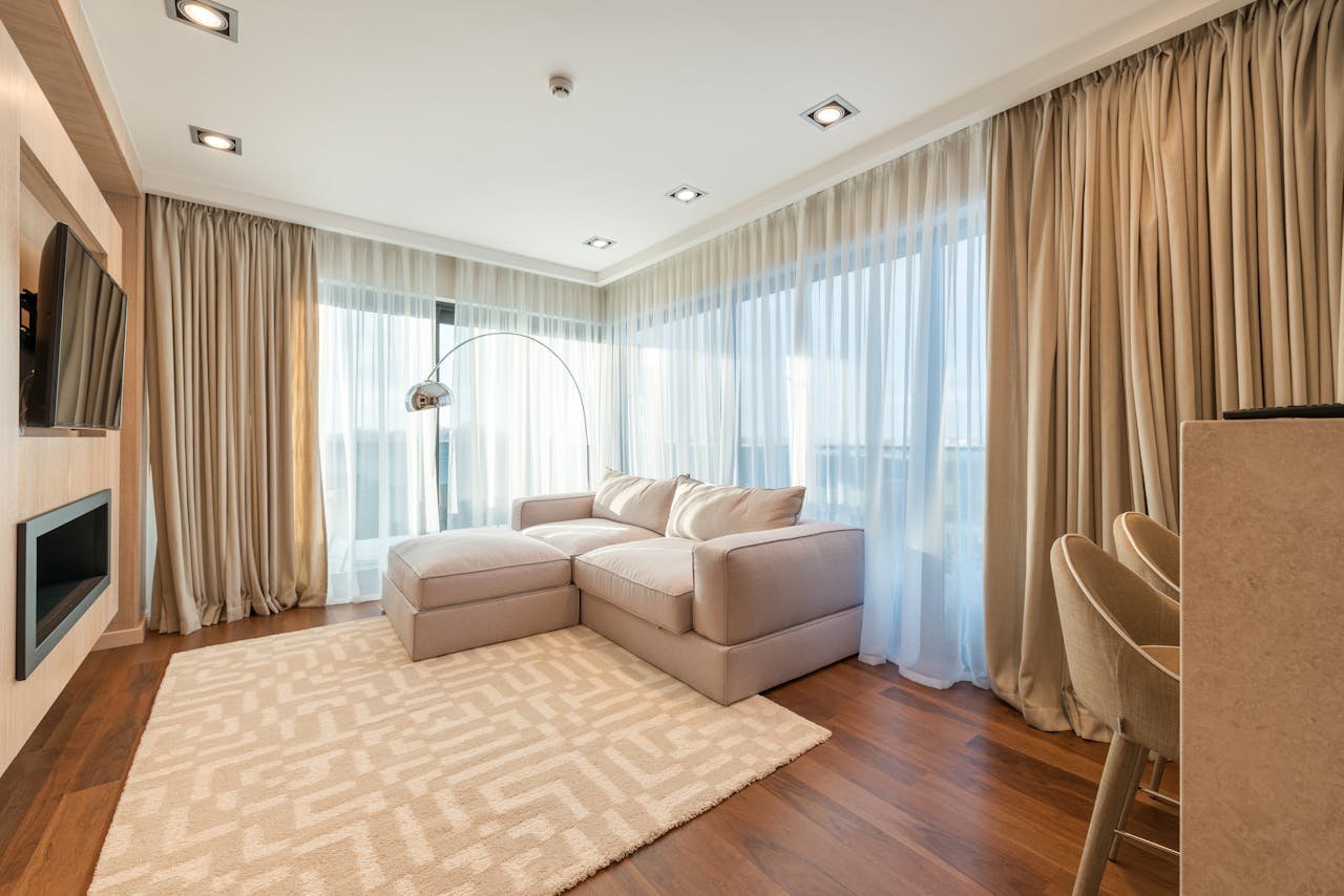 How to Choose Curtains for Your Living Room