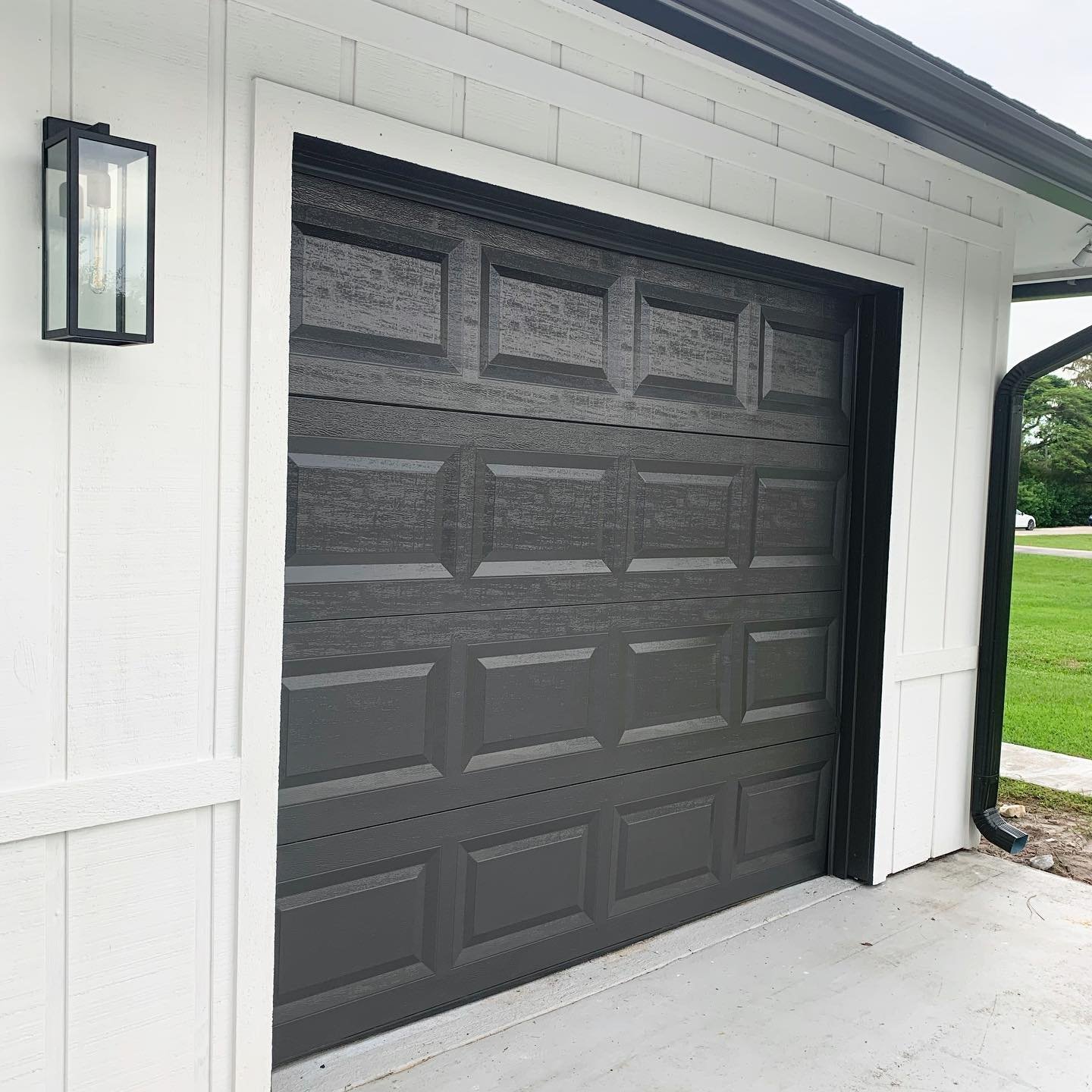 How Much to Paint a Garage