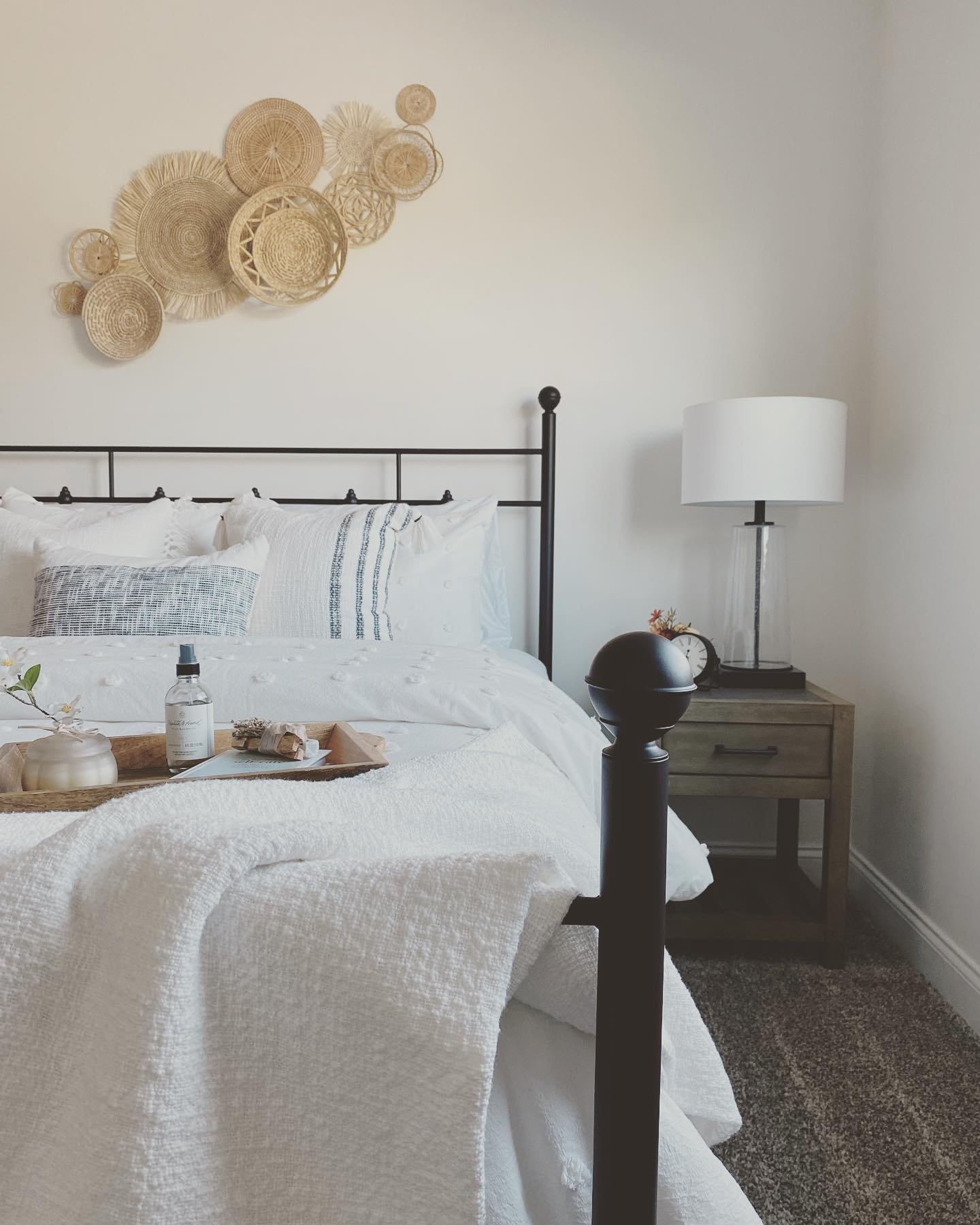 17 Pottery Barn Bedroom Ideas for Cozy & Timeless Style