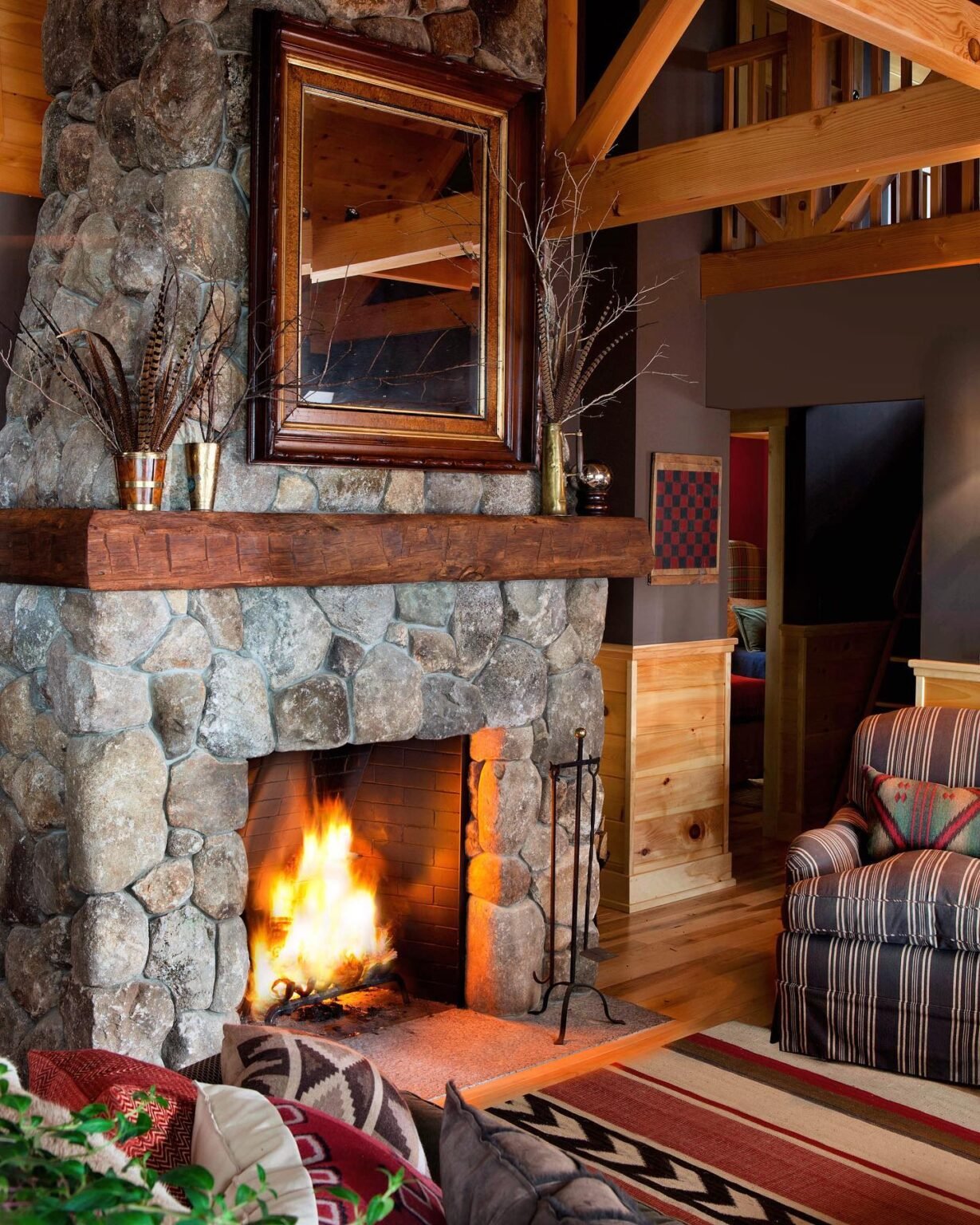 17 Rustic River Rock Fireplace Ideas & Inspiration | Cozy Home Designs ...