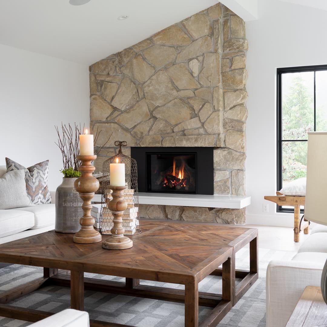 17 Rustic River Rock Fireplace Ideas & Inspiration | Cozy Home Designs ...