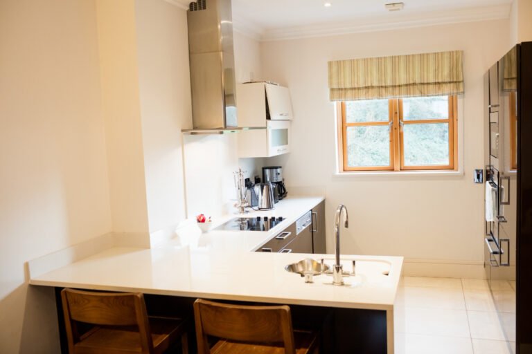 How to Make a Small Kitchen Look Bigger