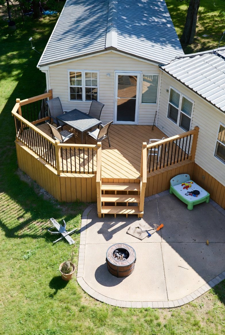 16 Inspiring Mobile Home Deck Ideas to Transform Your Outdoor Space